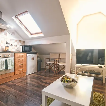 Apartment St James House