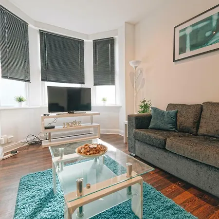 St James House Apartment *